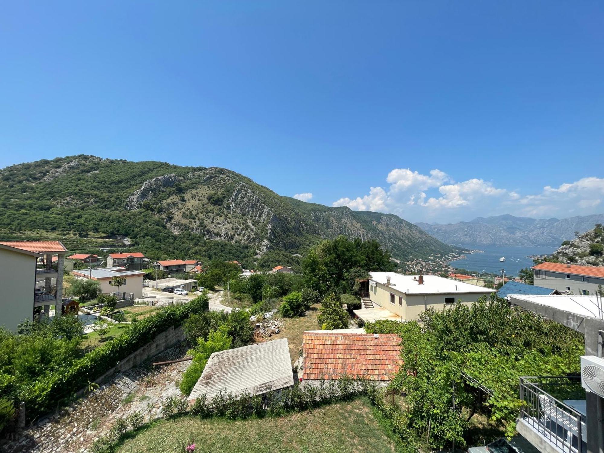 Apartment Perovic Cattaro Esterno foto
